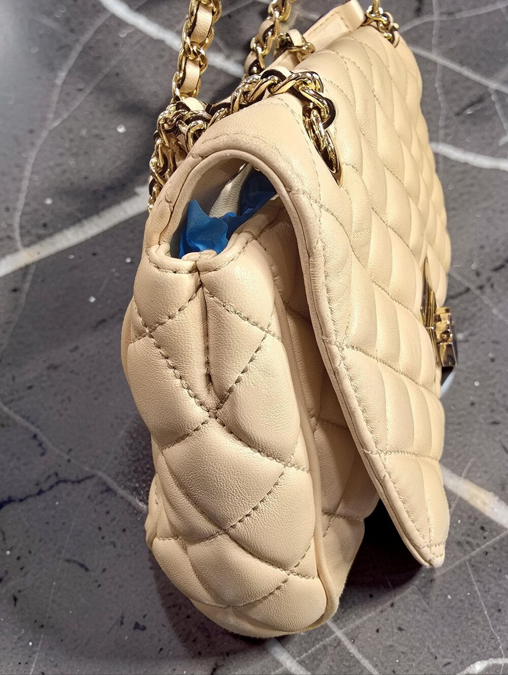 Michael Kors Sloan Quilted Leather Chain Shoulder Bag - Beige / Cream - Picture 5 of 12